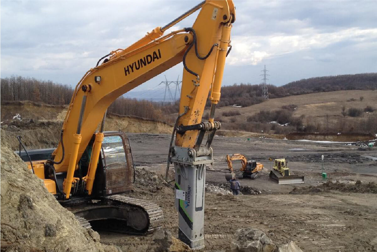 Exploatări de Carieră de Suprafață și Materiale pentru Construcții 29 servicii-autosenna-deva-excavare-drunuri