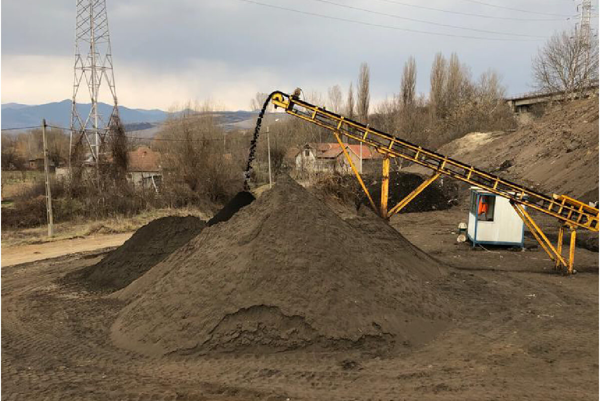 Exploatări de Carieră de Suprafață și Materiale pentru Construcții 26 servicii-autosenna-deva-transport-piatra-mare